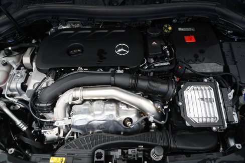 Certified 2025 Mercedes-Benz GLA 250 4MATIC image 31