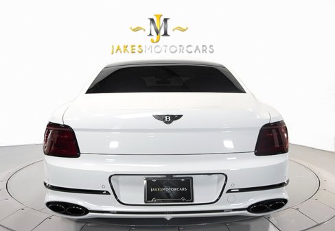 Used 2021 Bentley Flying Spur V8 image 9
