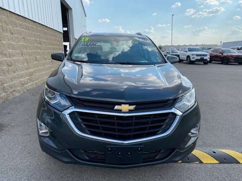 Used 2018 Chevrolet Equinox LT image 3