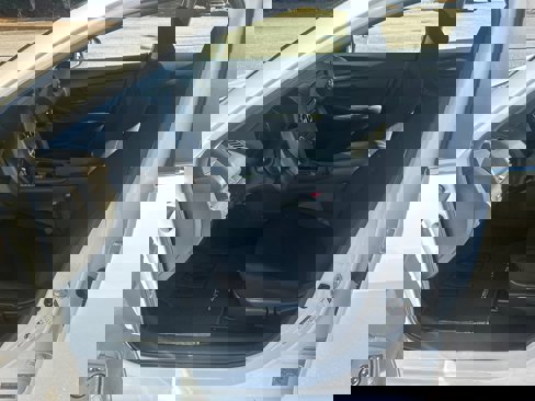Used 2025 Nissan Sentra S image 9
