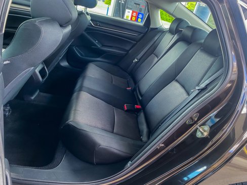 Used 2018 Honda Accord LX image 13