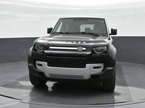 Used 2024 Land Rover Defender 110 S image 12
