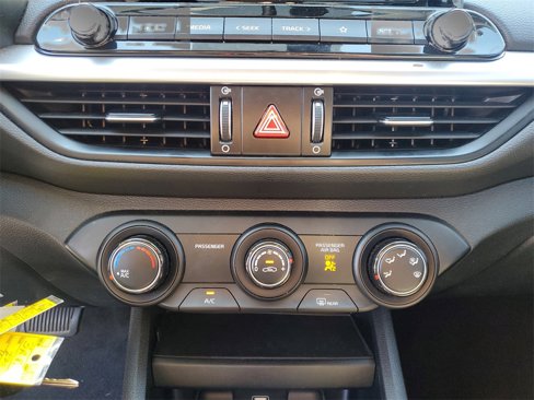 Used 2024 Kia Forte LXS image 25