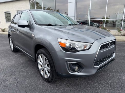 Used 2013 Mitsubishi Outlander Sport ES image 1