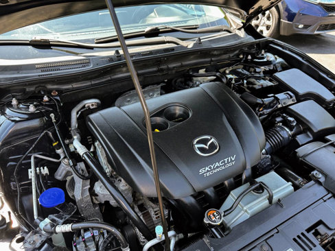 Used 2015 MAZDA MAZDA3 i Touring w/ Technology Package image 37