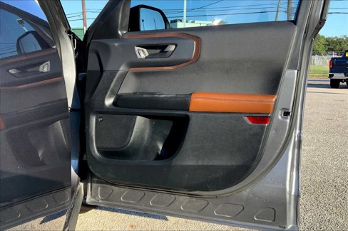 Used 2021 Ford Bronco Sport Outer Banks w/ Outer Banks Package image 22