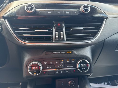 Certified 2020 Ford Escape Titanium image 20