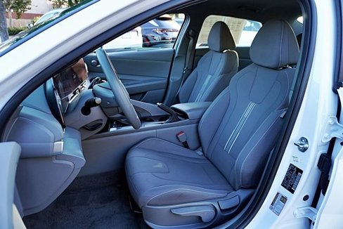 Certified 2024 Hyundai Elantra SEL image 14
