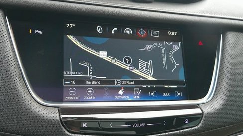 Used 2018 Cadillac XT5 Luxury w/ Driver Awareness Package image 15