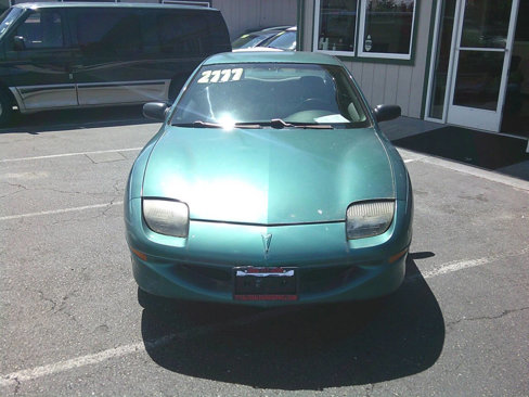 Used 1996 Pontiac Sunfire SE image 8