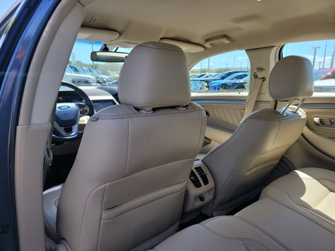 Used 2018 Ford Taurus SEL w/ Equipment Group 201A image 12