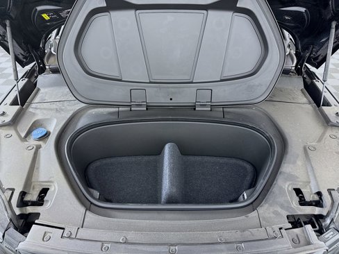 Used 2023 Volvo C40 Recharge Core w/ Protection Package Premier image 29