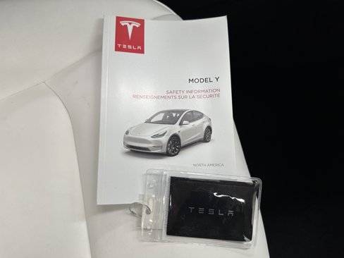 Used 2023 Tesla Model Y Long Range image 38