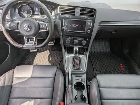 Used 2017 Volkswagen GTI SE image 34