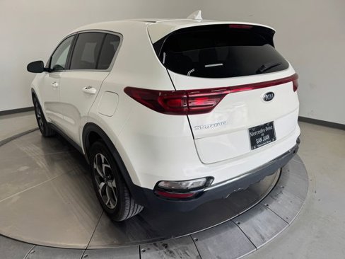 Used 2020 Kia Sportage LX image 8