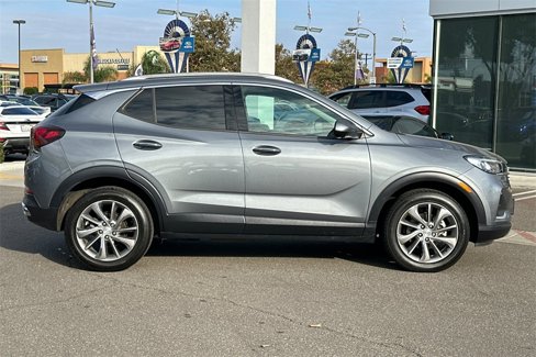 Used 2021 Buick Encore GX Essence w/ Advanced Technology Package image 3