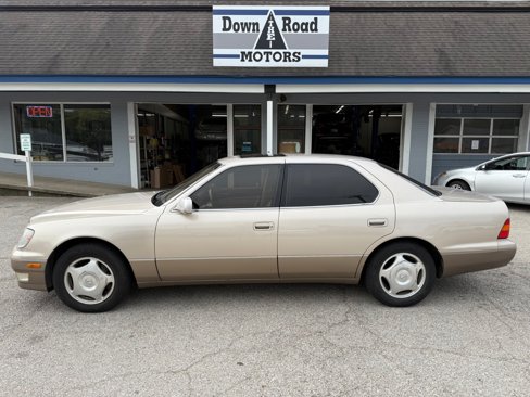 Used 1998 Lexus LS 400 image 2