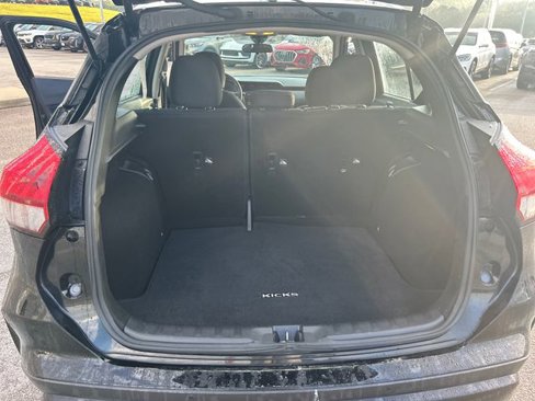 Used 2024 Nissan Kicks SV image 37