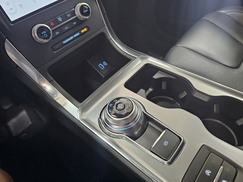 Used 2022 Ford Edge Titanium image 19