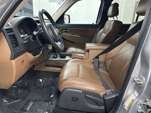 Used 2012 Jeep Liberty Limited image 21