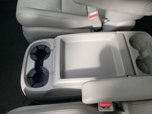 Used 2014 Honda Odyssey Touring Elite image 36
