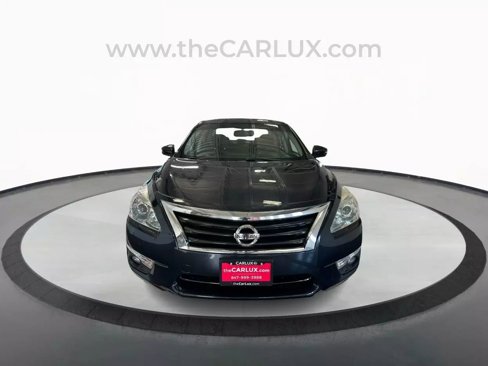 Used 2015 Nissan Altima 2.5 SV image 2
