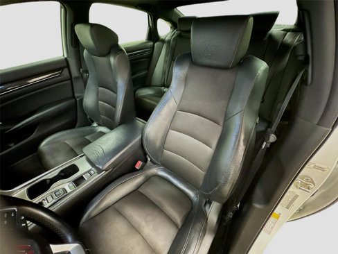 Used 2018 Honda Accord Sport image 20