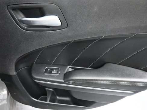 Used 2017 Dodge Charger SXT w/ Plus Group image 35