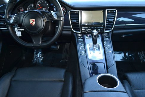 Used 2014 Porsche Panamera 4 w/ Premium Package image 28