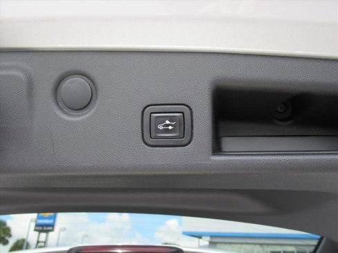 Certified 2021 Chevrolet Equinox Premier image 33