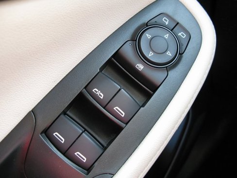 Used 2023 Buick Encore GX Preferred w/ Cold Weather Comfort Package image 15