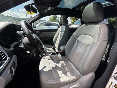 Used 2017 Audi Q3 2.0T Premium Plus w/ Premium Plus Package image 14