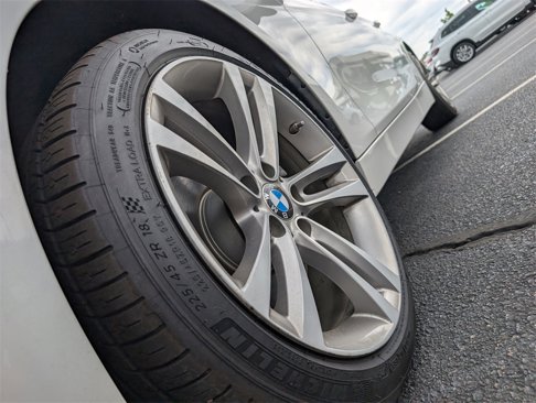 Used 2017 BMW 330i xDrive Wagon image 9
