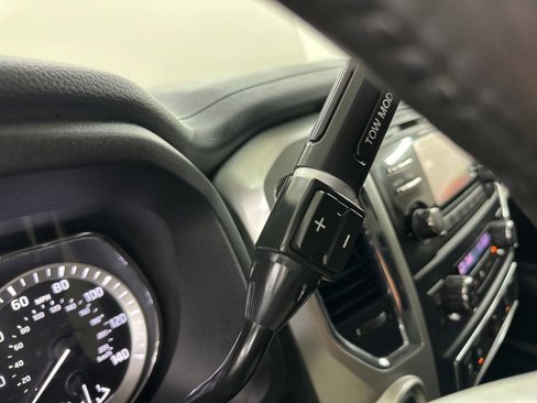 Used 2017 Nissan Titan SV w/ SV Utility Package image 29