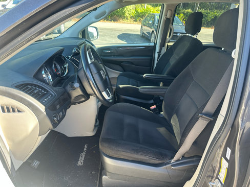 Used 2017 Dodge Grand Caravan SE w/ Power Window Group image 11