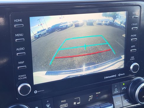 Used 2022 Toyota Highlander Bronze Edition image 14