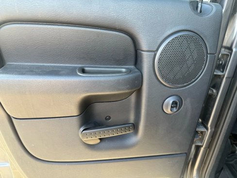 Used 2003 Dodge Ram 1500 Truck ST image 11