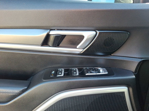 Used 2020 Kia Telluride LX image 13
