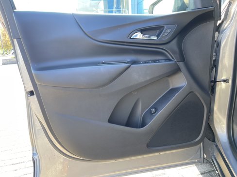 Used 2019 Chevrolet Equinox LT image 14