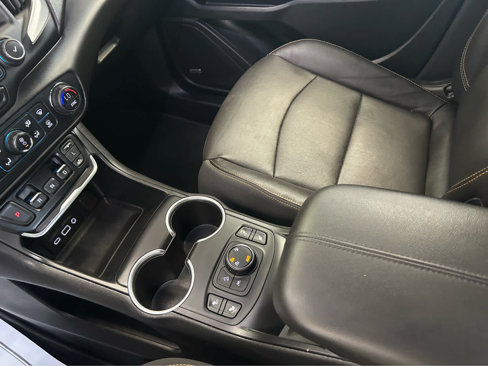 Used 2020 GMC Terrain SLT w/ Preferred Package image 14