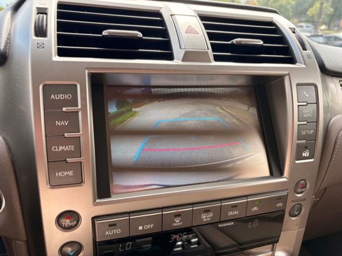 Used 2017 Lexus GX 460 image 30