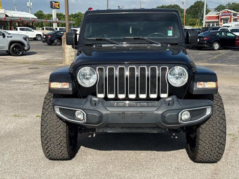 Used 2018 Jeep Wrangler Unlimited Sahara image 2