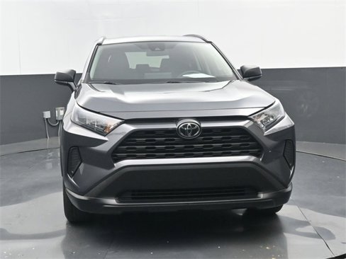 Used 2021 Toyota RAV4 LE image 20
