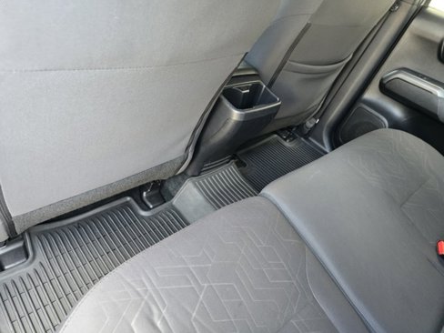 Used 2018 Toyota Tacoma TRD Sport image 35