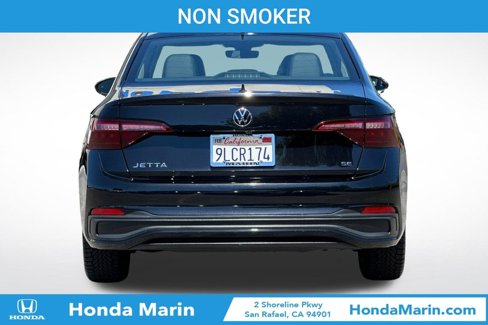 Used 2024 Volkswagen Jetta SE image 6
