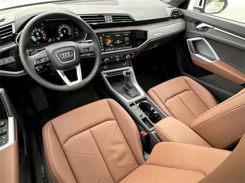 New 2025 Audi Q3 2.0T Premium image 6