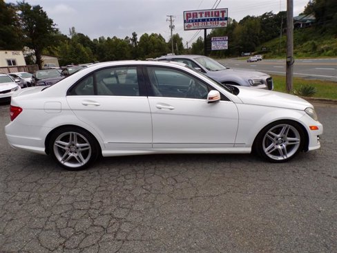 Used 2013 Mercedes-Benz C 300 4MATIC Sedan image 10