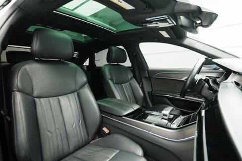 Used 2021 Audi A8 L 3.0T w/ Executive Plus Package image 32