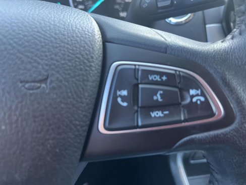 Used 2018 Ford EcoSport SE w/ SE Convenience Package image 15