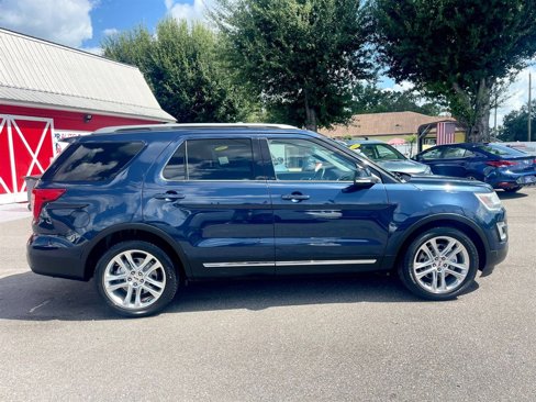 Used 2016 Ford Explorer XLT w/ Equipment Group 202A image 7